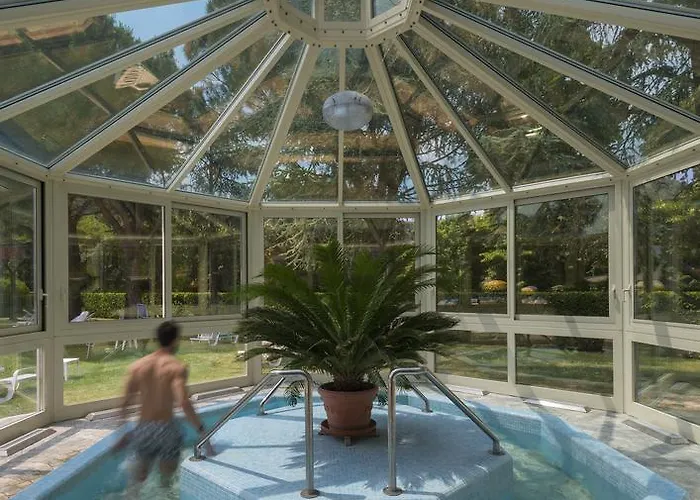 Apollo Terme ホテル 3*